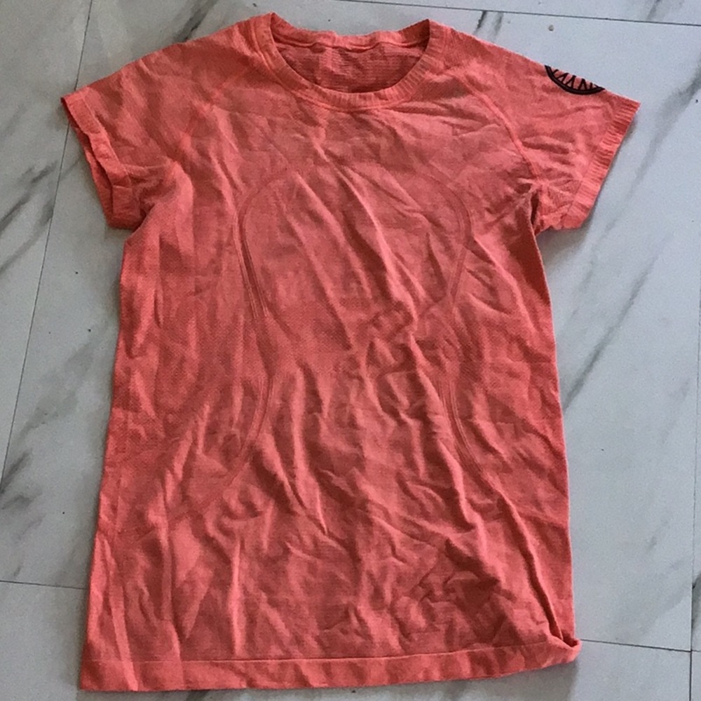 Lululemon top